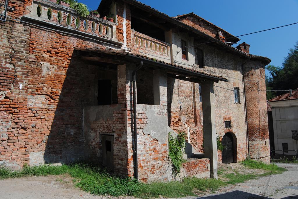 Apartments Casa Nel Verde Rocchetta Tanaro Dış mekan fotoğraf